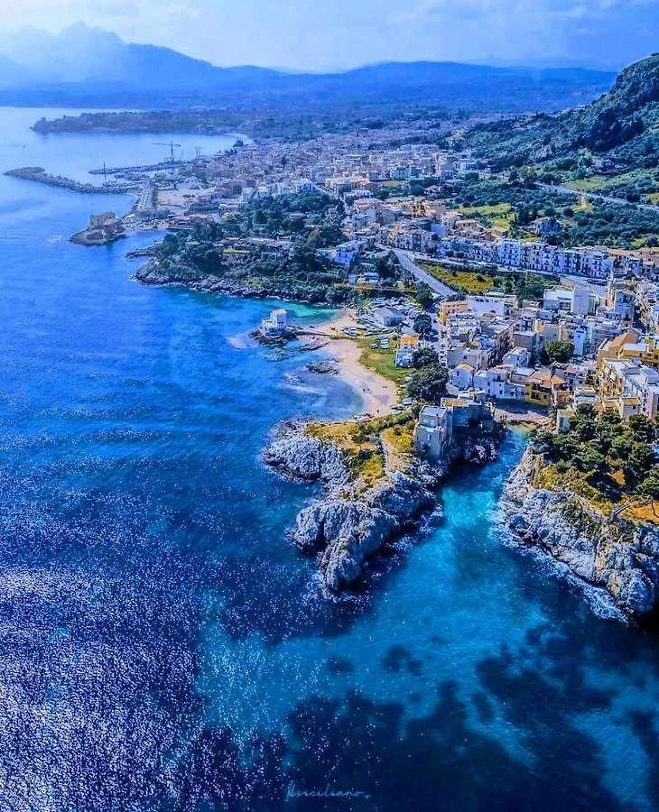 Seafront House Gabbiano Azzurro Apartment Santa Flavia Italy